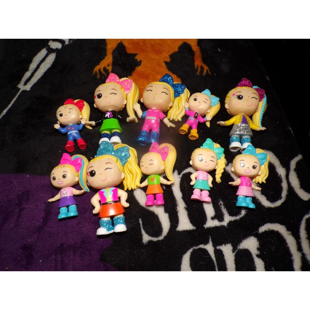 Bundle of jojo siwa dolls-y2
